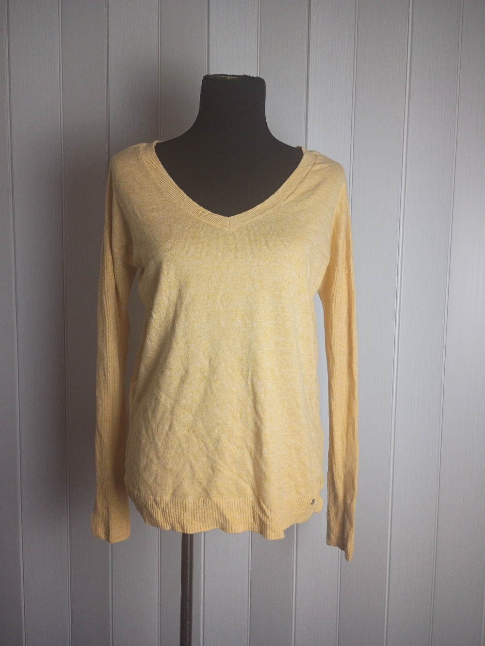 Light Yellow V-Neck Women's Sweater